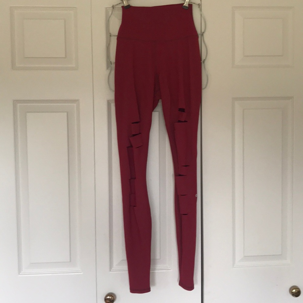 Alo yoga ripped warrior high waist legging